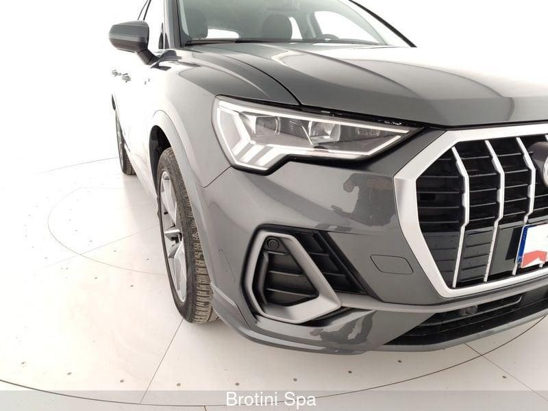 Audi Q3 45 TFSI e S tronic S Line Edition