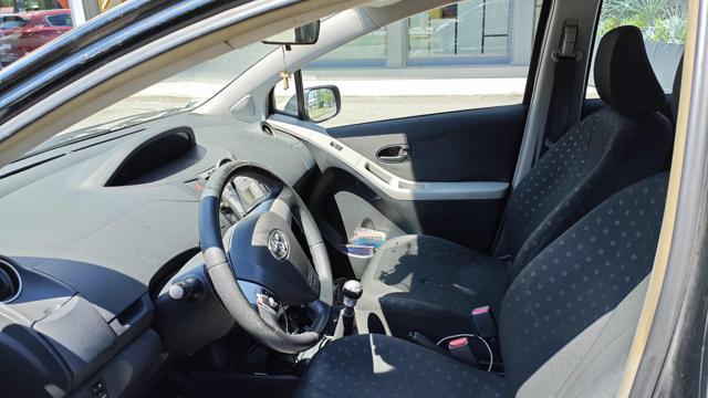 TOYOTA Yaris 1.0 5 porte Now senza nessun lavoro da fare