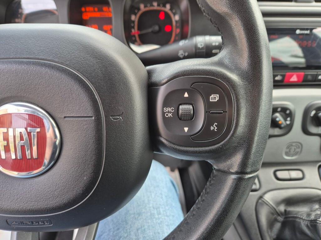 Fiat Panda 1.2 69CV 7.000 KM COMANDI AL VOLANTE