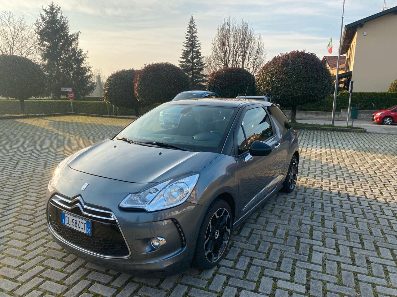 Ds DS3 DS 3 1.6 THP 155 Just Black