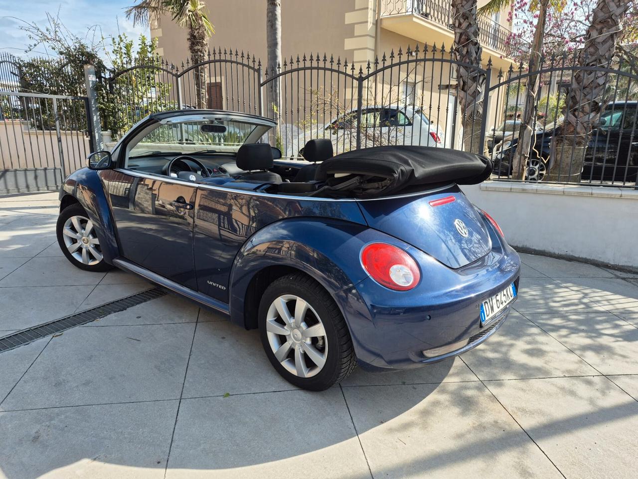 Volkswagen New Beetle 1.6 Cabrio