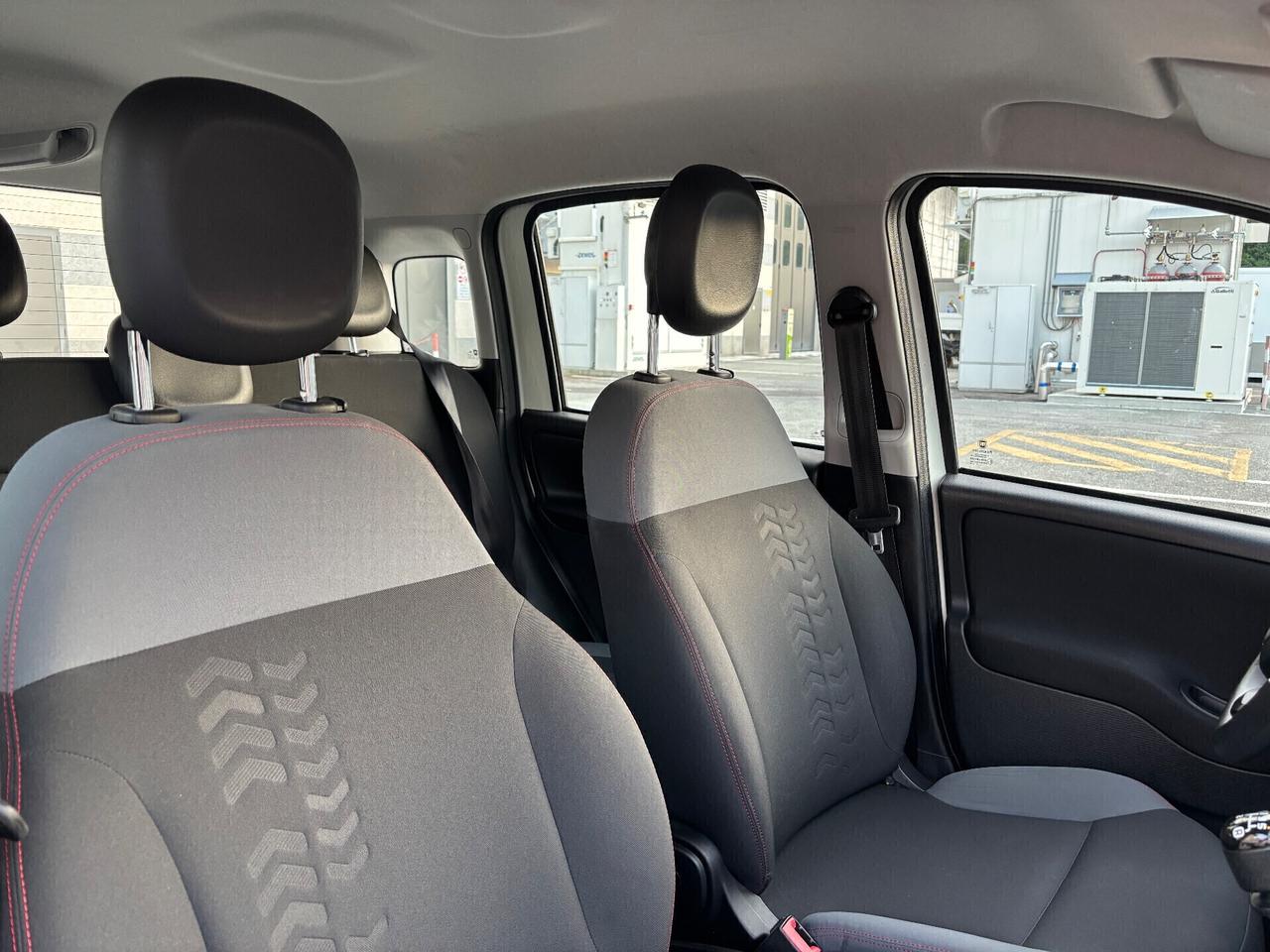 FIAT PANDA 1.2 benzina 5 POSTI EURO 6 NEOPATENTATI