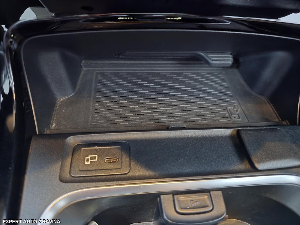 MERCEDES CLA180 SHOTING BRAKE TETTO APRIBILE