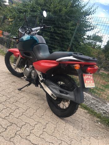 Suzuki XF Freewind 650 del 1997 compreso trapasso-tagliando-garanzia