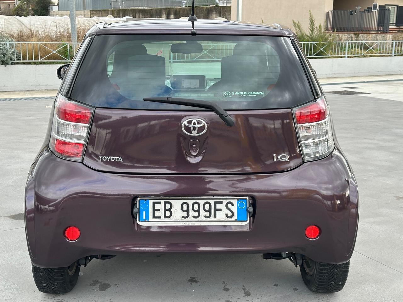 Toyota iQ 1.0