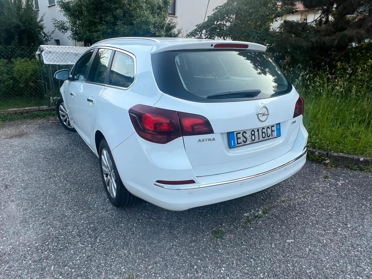 Opel Astra 1.7 CDTI 110CV Sports Tourer Cosmo