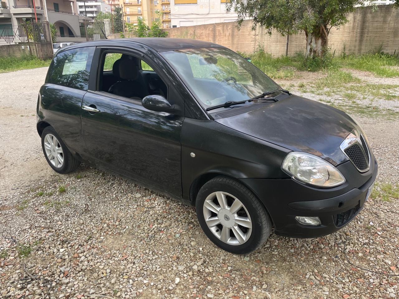 Lancia Ypsilon 1.3 Multijet 16V Argento
