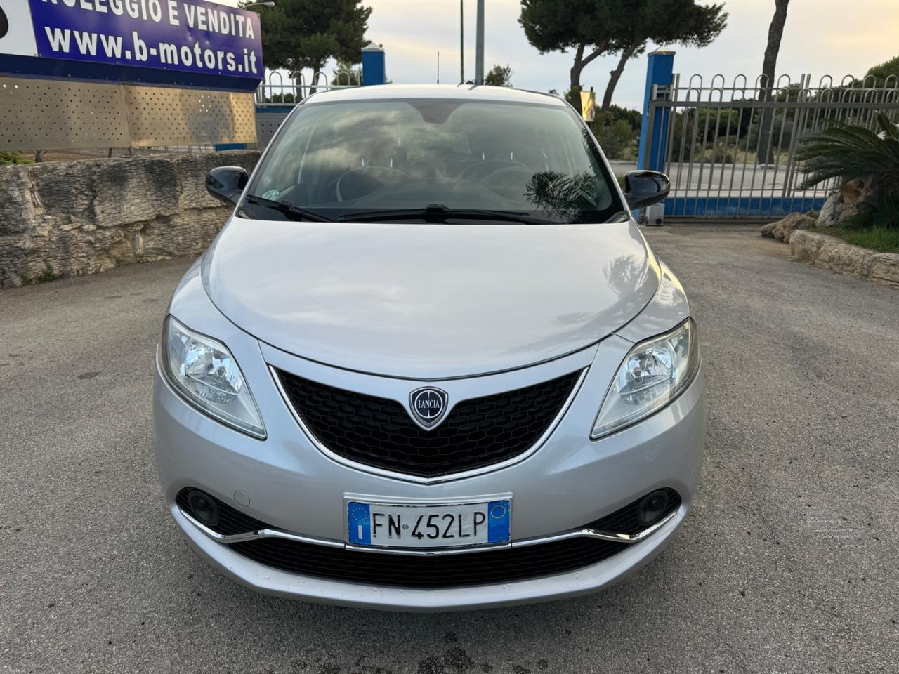 Lancia Ypsilon 1.3 MJT 16V 95 CV 5 porte S&S Gold