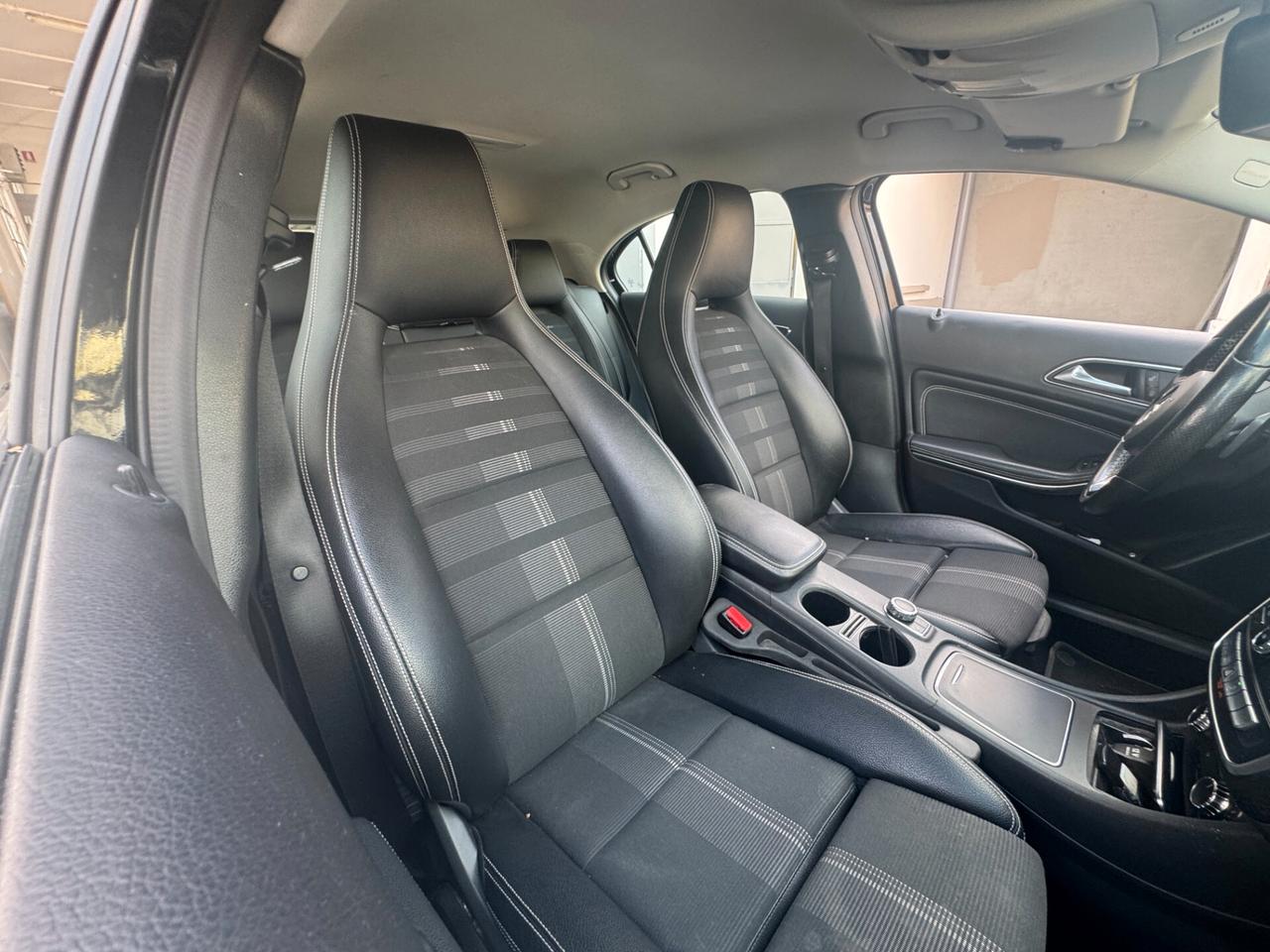 MERCEDES-BENZ A 180 d Automatic Business