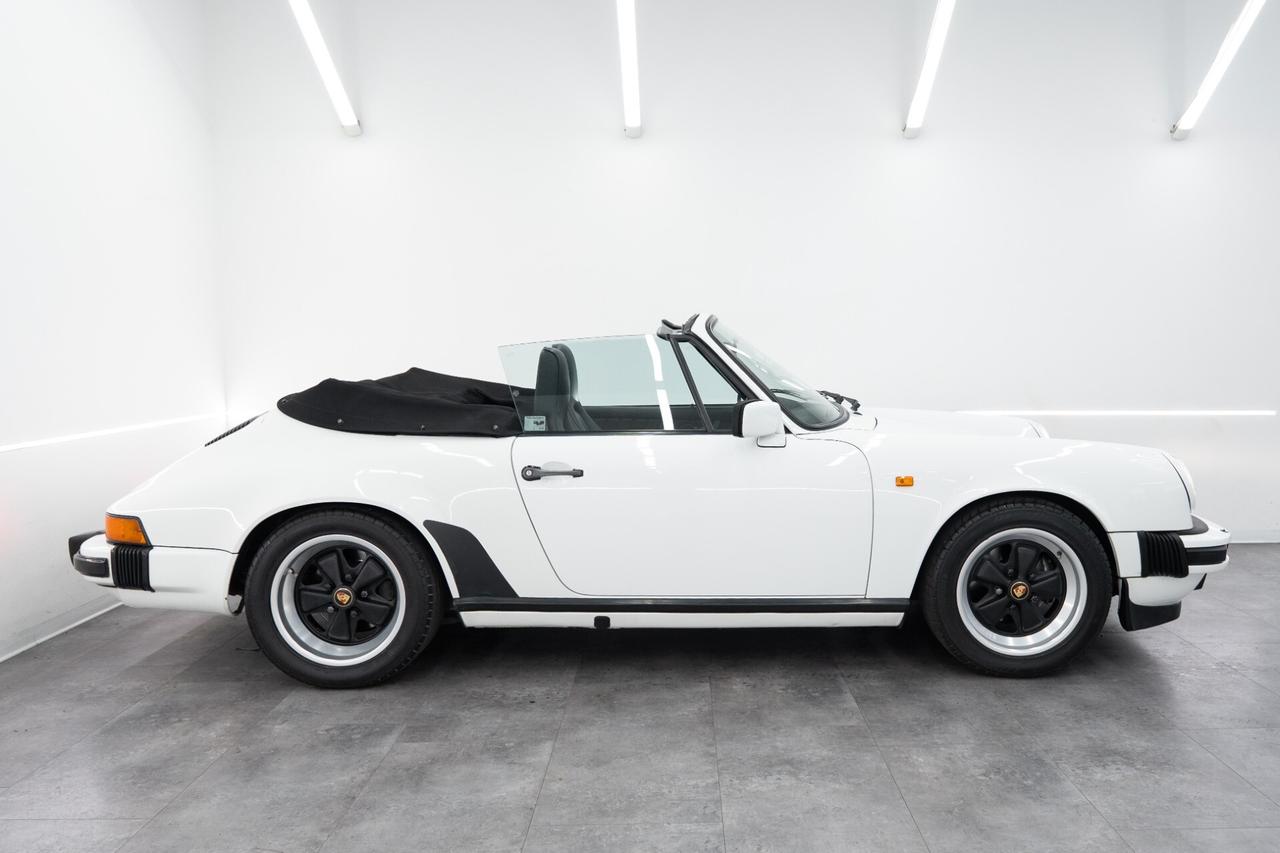 Porsche 911 Carrera 3.2 Cabriolet