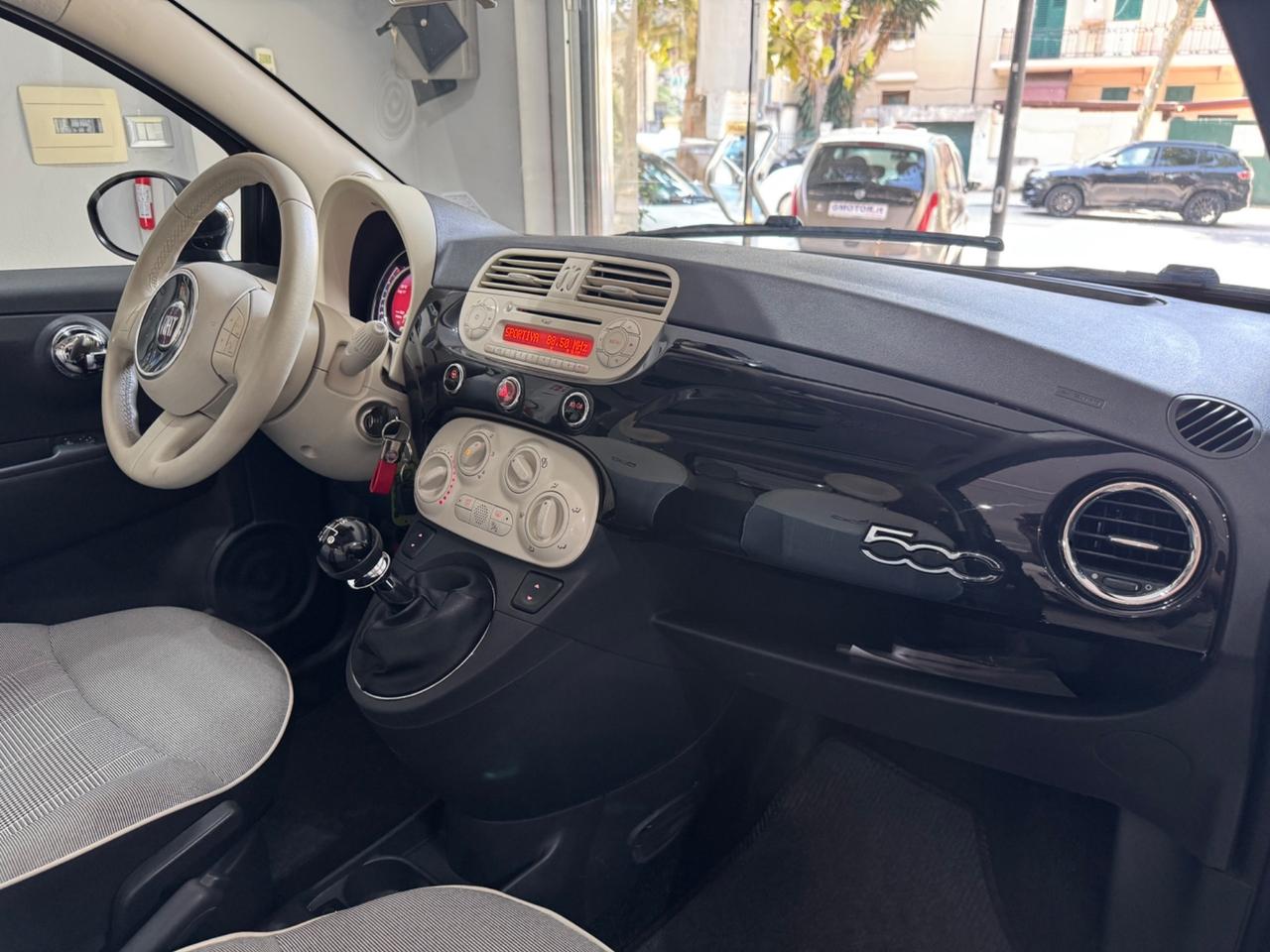 Fiat 500 1.2 benzina Lounge 69cv My14