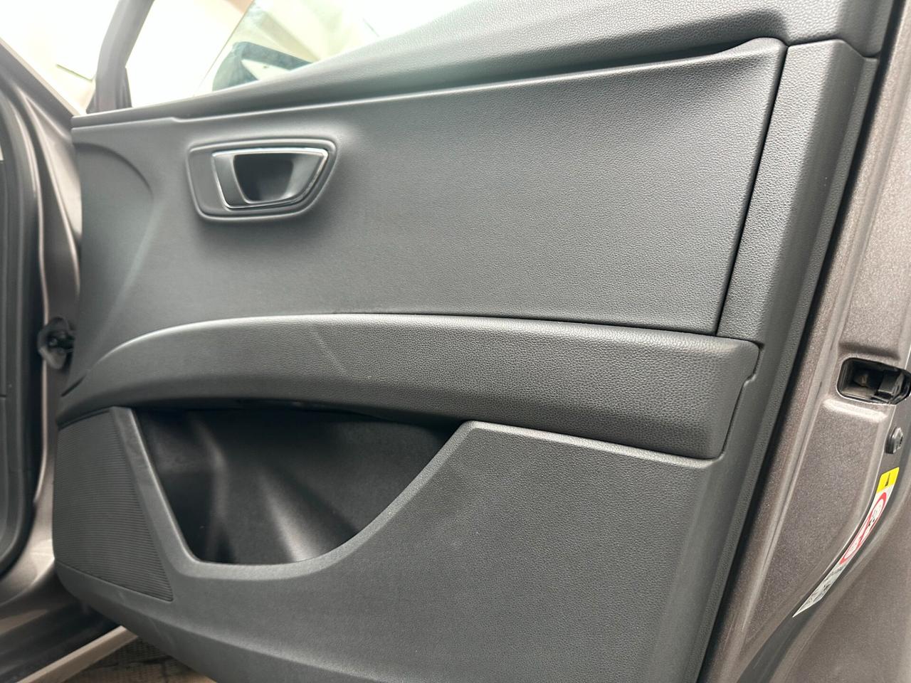 Seat Leon 1.4 Turbo, Euro 5B, tenuta e usata da amatore, garantita e certificata