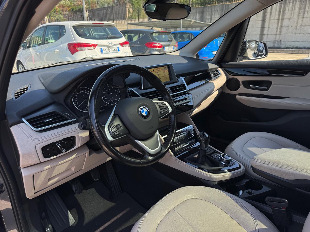 BMW 218d Active Tourer LUXURY/TETTO/FULL LED/PELLE