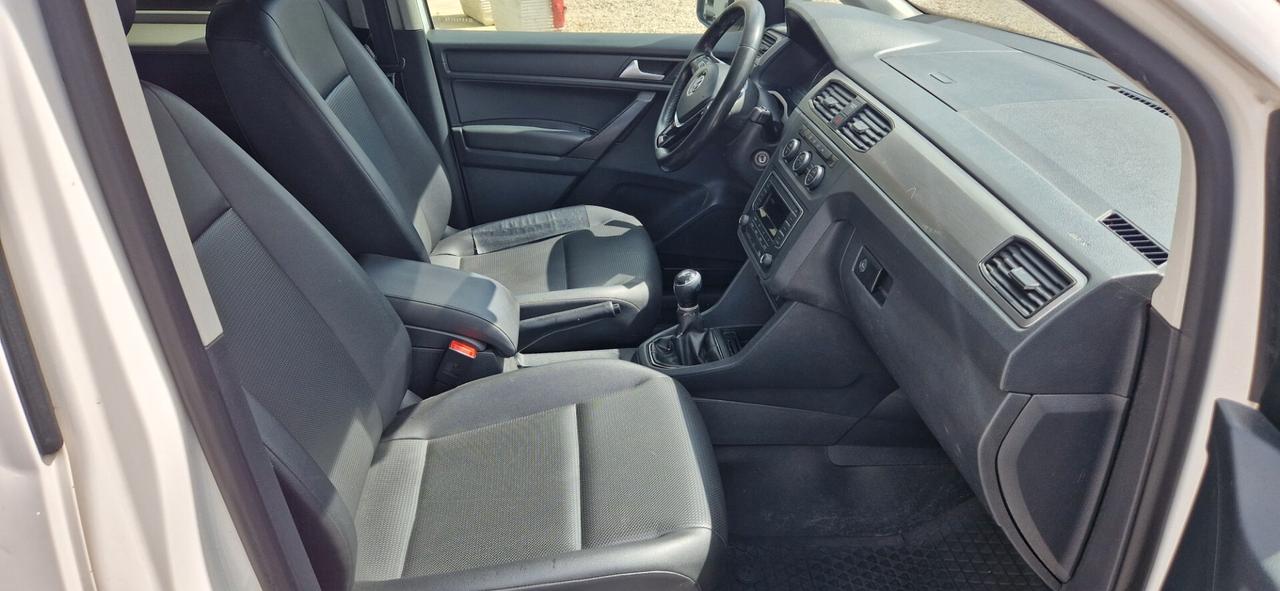 Volkswagen Caddy Pianale Ribassato 2.0 TDI 150 CV 7posti Highline 7posti