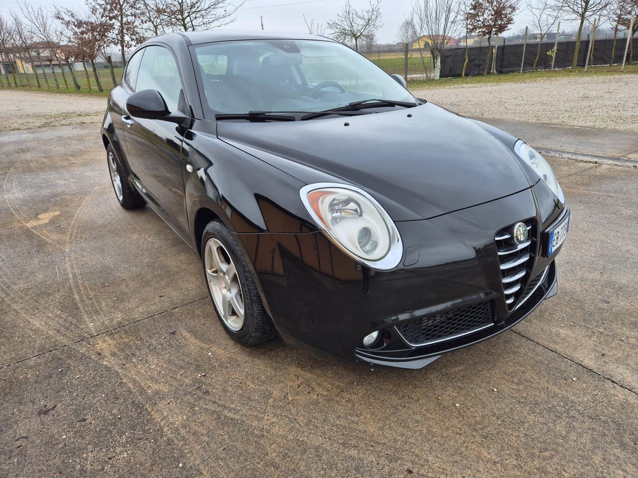 Alfa Romeo MiTo 1.6 JTDm 16V Distinctive Sport Pac