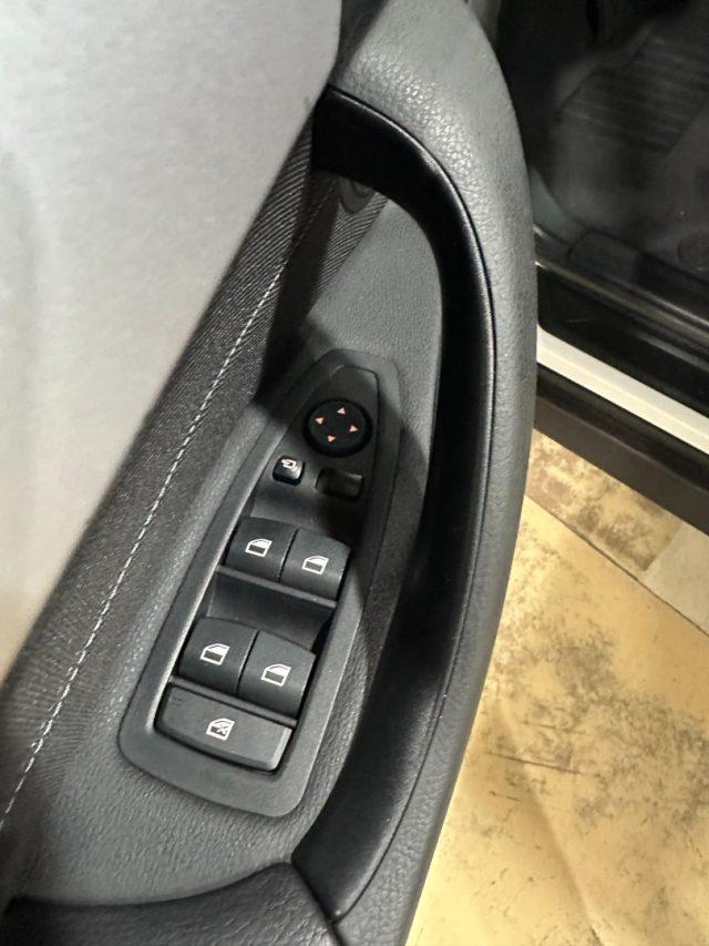 BMW X1 sDrive18i Advantage Automatica