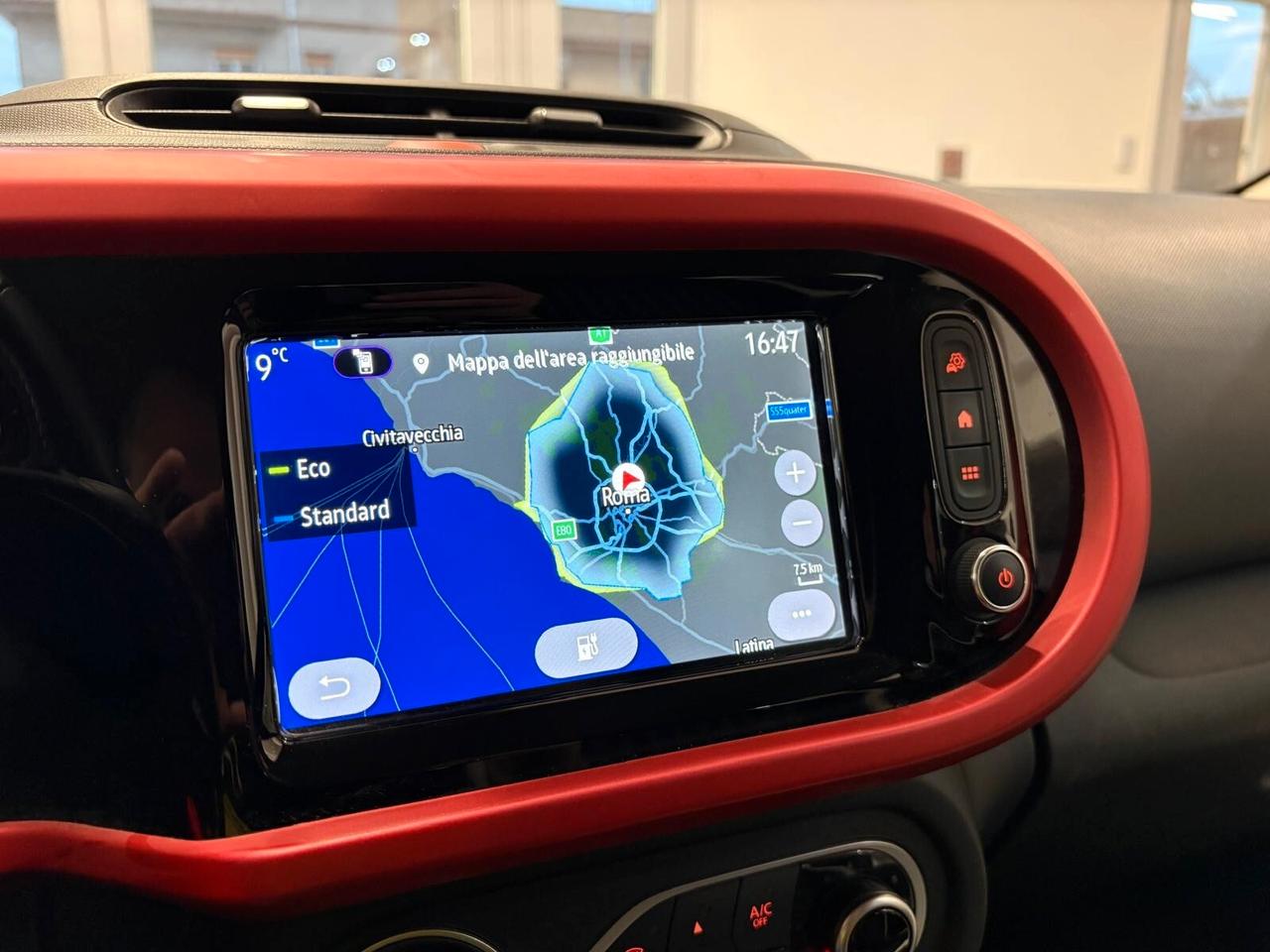 Renault Twingo Electric Urban Night