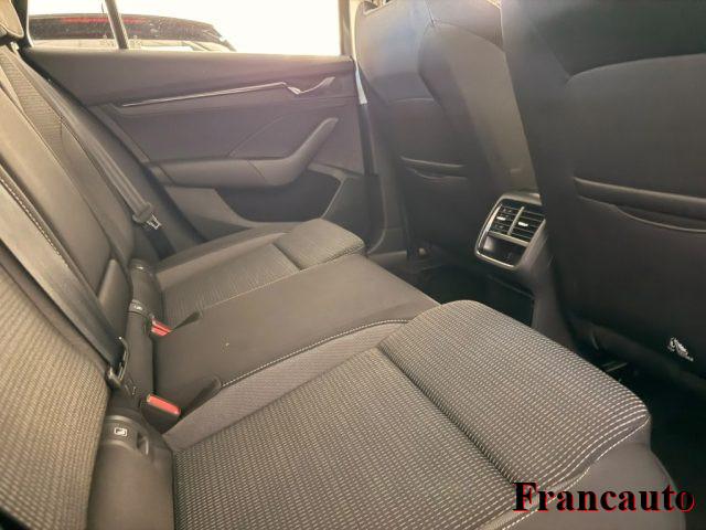 SKODA Octavia 2.0 TDI EVO SCR 150 CV DSG Wagon Executive