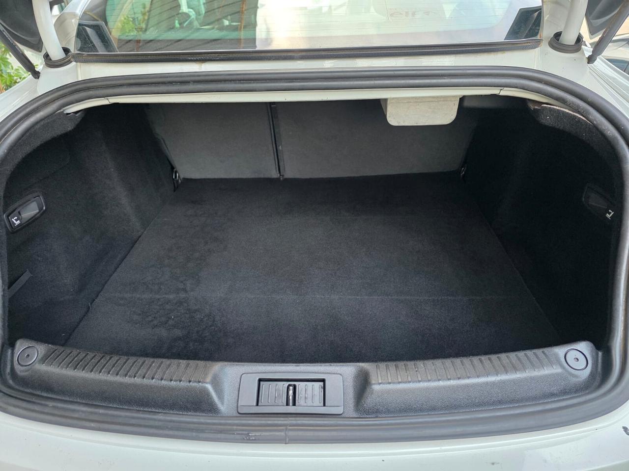 Renault Laguna Coupé 2.0 dCi 150CV Monaco GP