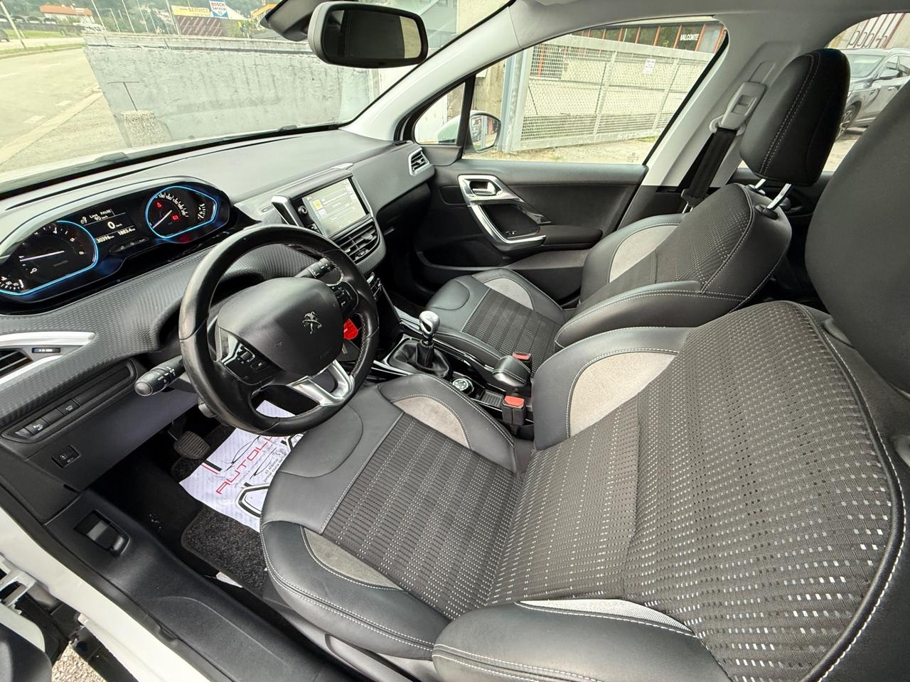 Peugeot 2008 BlueHDi 120 S&S Crossway 2016