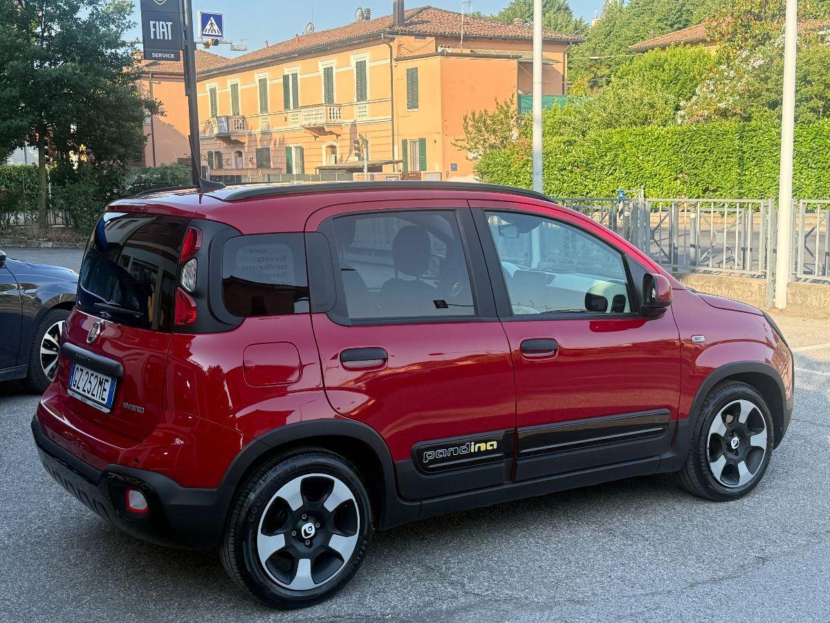 FIAT - Panda - 1.0 FireFly S&S Hybrid Pandina CROSS