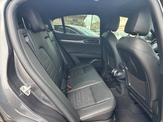 Alfa Romeo Stelvio 2.2 t Business rwd 160cv auto
