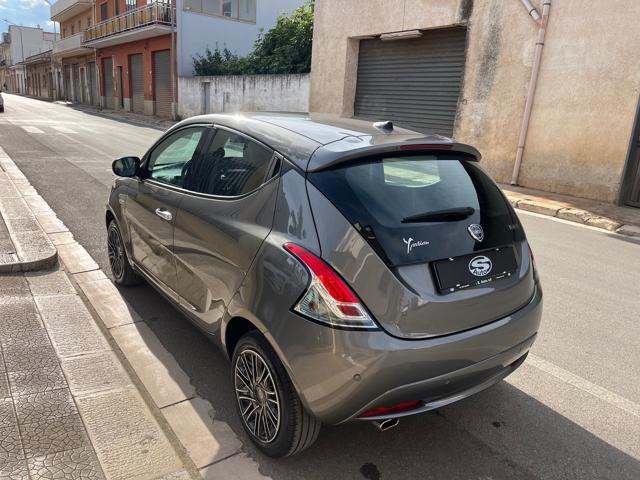 LANCIA Ypsilon 1.0 FireFly Hybrid Gold