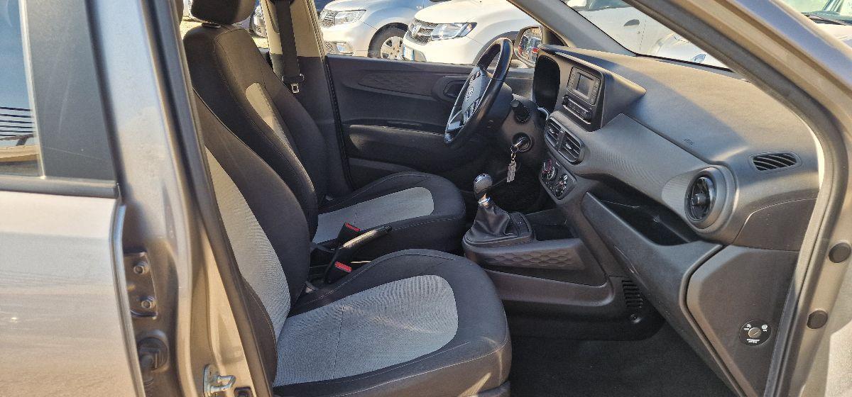 HYUNDAI i10 1.0 MPI Advanced