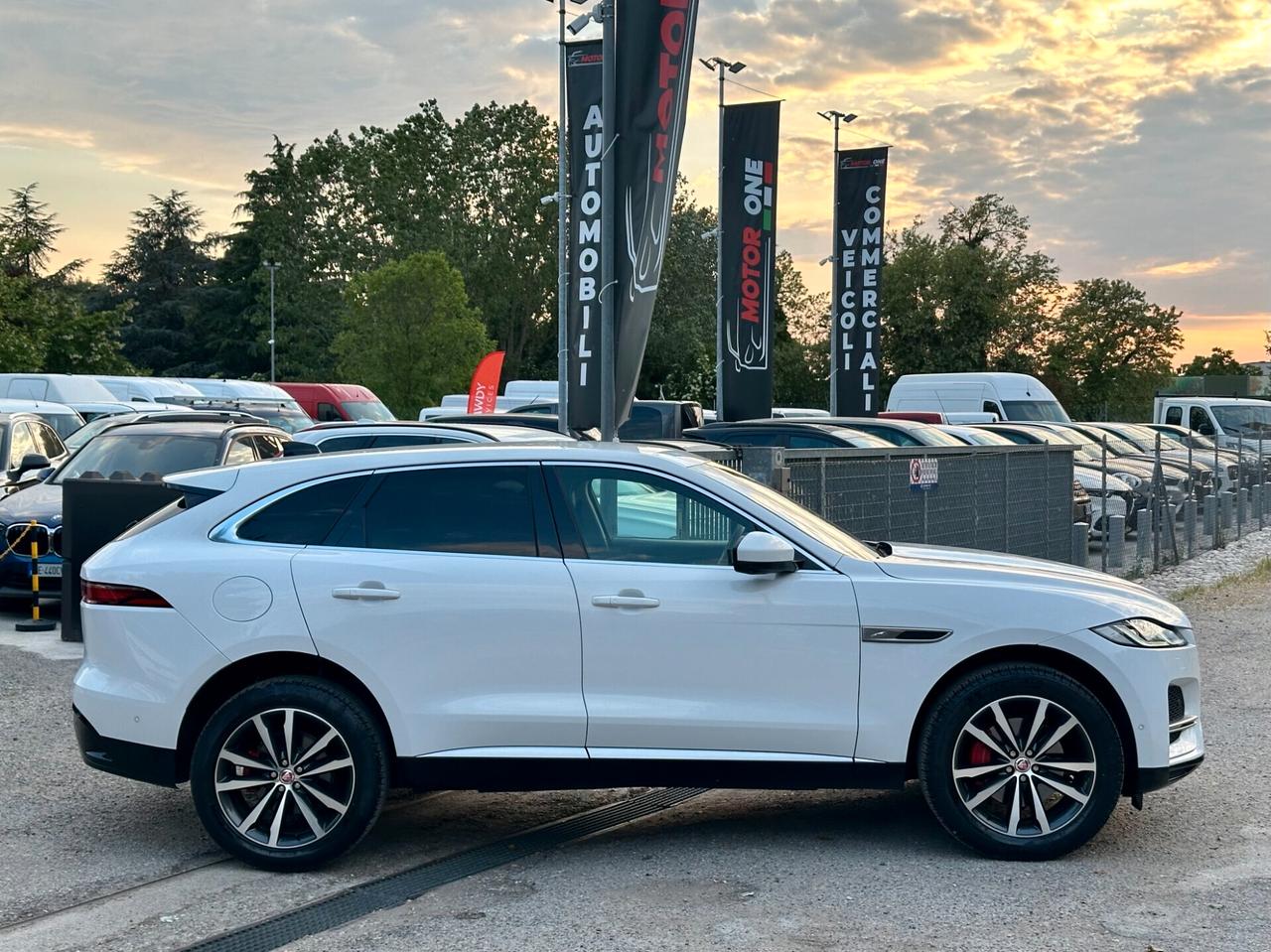 Jaguar F-Pace AUTOCARRO 4 POSTI 2.0 D 163 CV AWD aut. SE