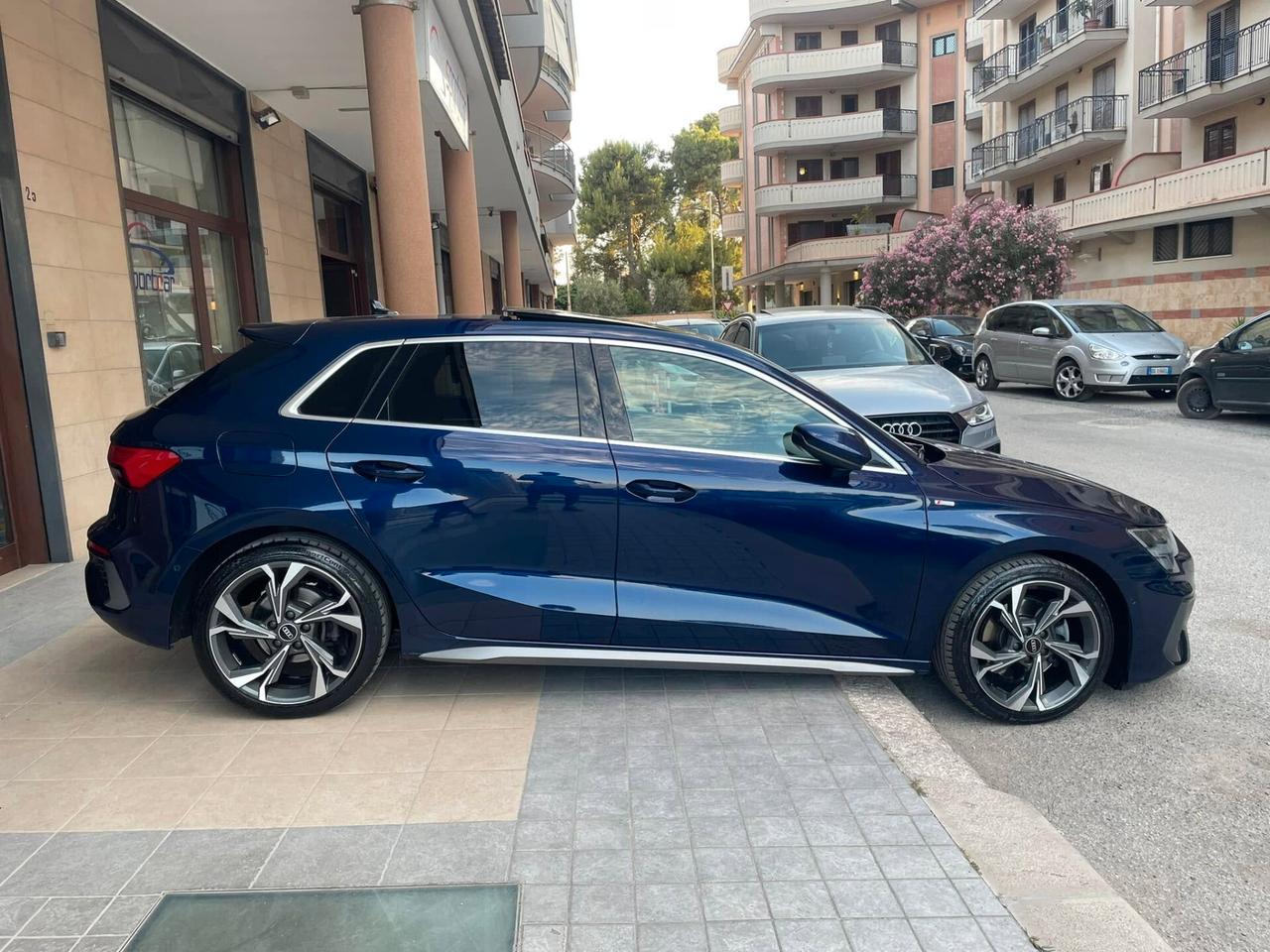 Audi A3 SPB 40 TDI quattro S TRONIC S LINE TETTO NAVY PELLE B&O