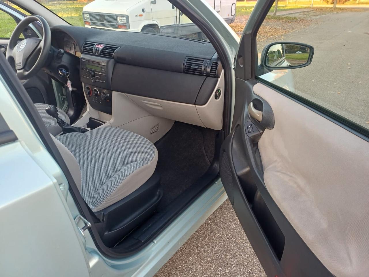 Fiat Stilo 1.4i 16V 5 porte Active