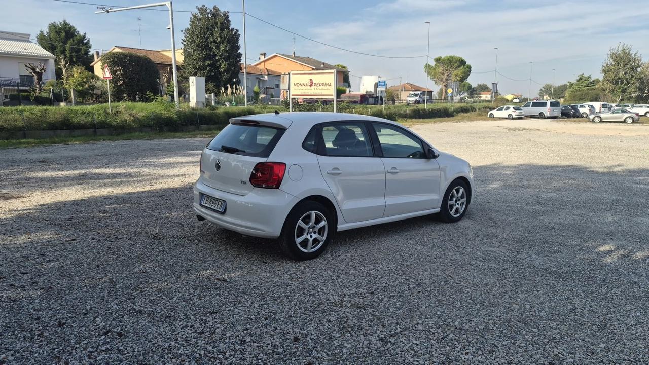 Volkswagen Polo 1.6 TDI 90CV DPF DSG 5 porte Highline