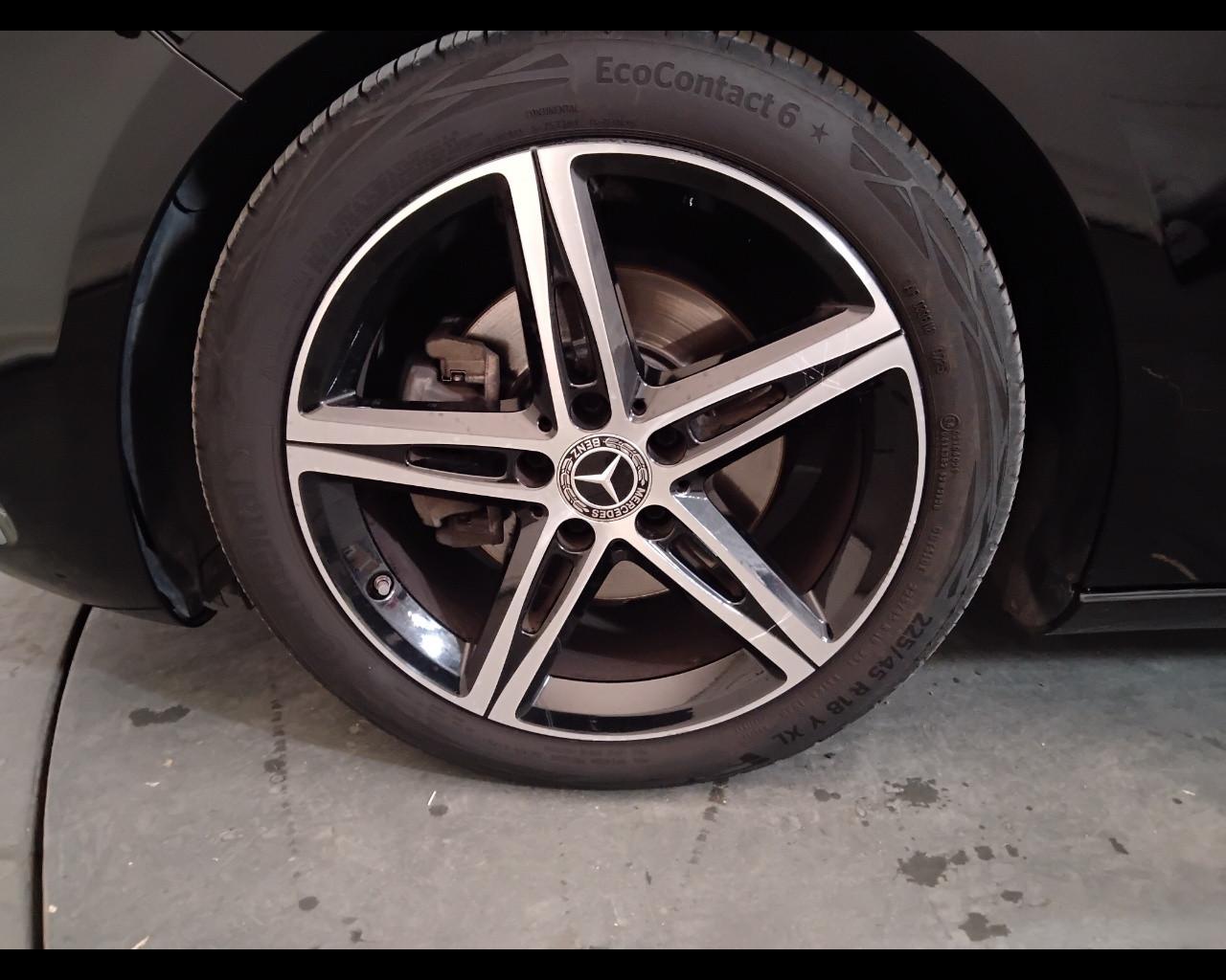 Mercedes-Benz Classe A - W177 2018 - A 180 d Sport Night edition Plus auto