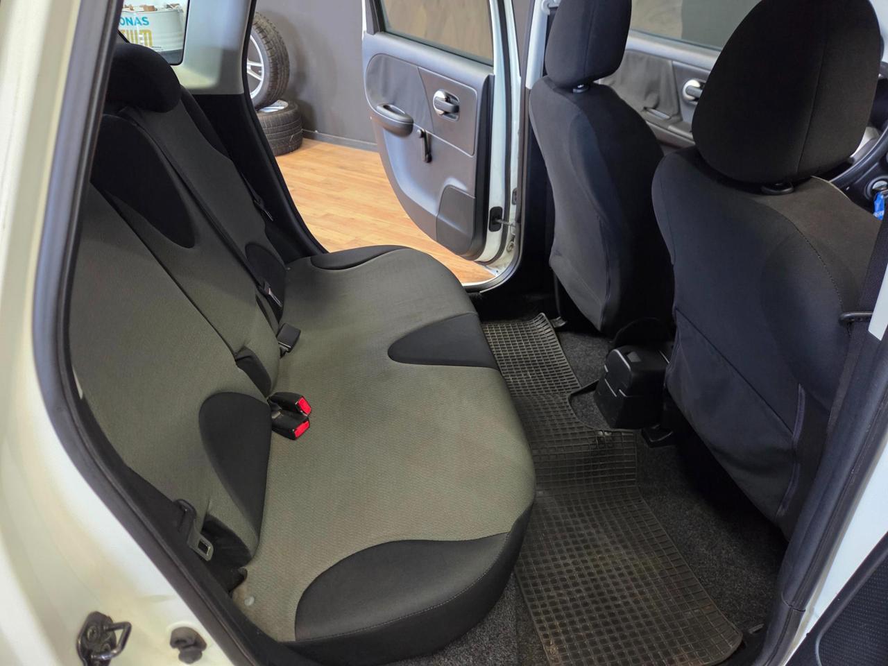 Nissan Note 1.5 dci Visia c/radio,clima,airb.lat.