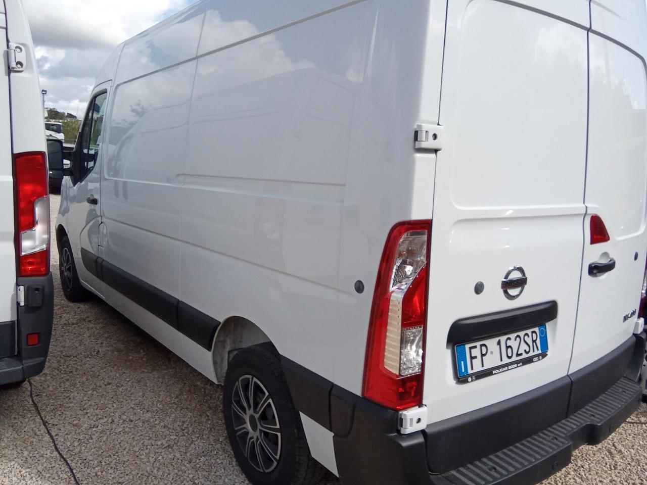 Nissan NV400 35 2.3 dCi 130CV COIMBENTATO Furgone