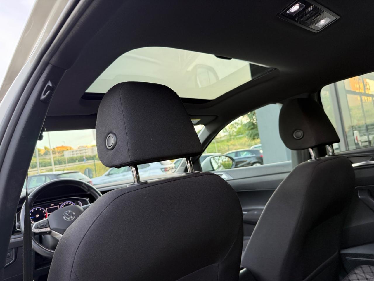 Volkswagen Taigo 1.0 TSI 110 CV DSG R-Line