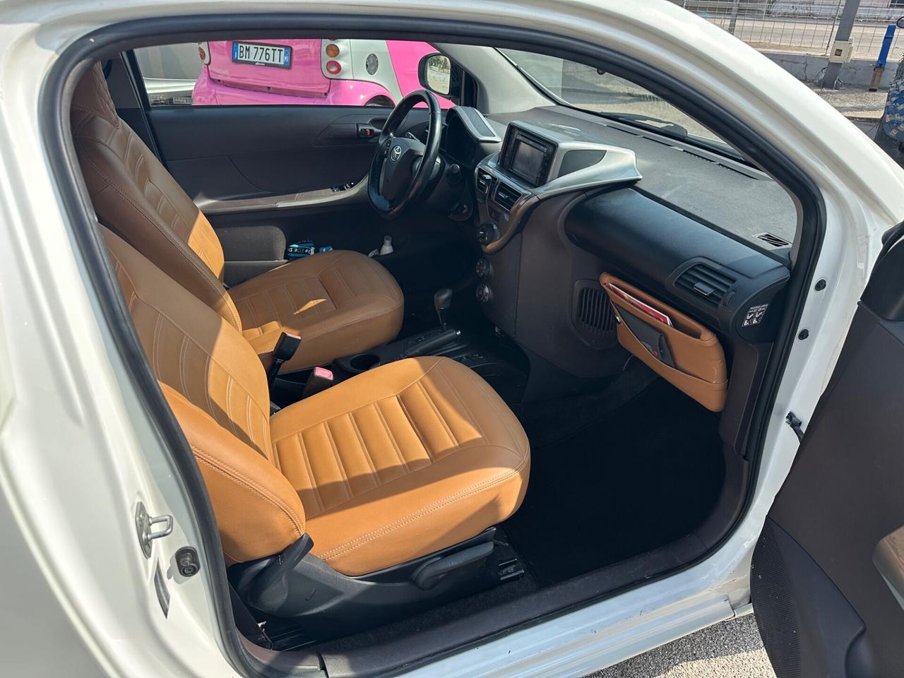 Toyota iQ 1.0