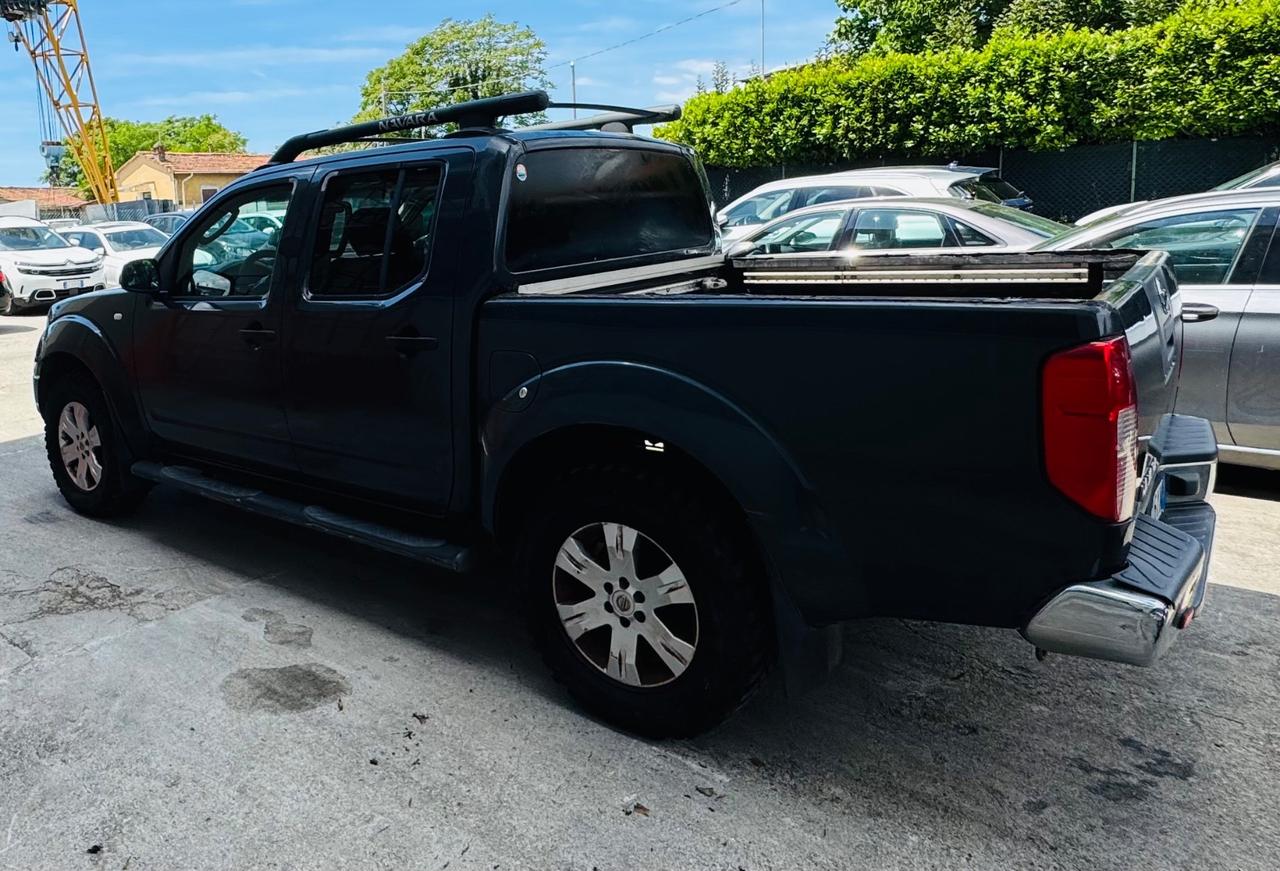 Nissan Navara 2.5 dCi 4 porte Double Cab LE