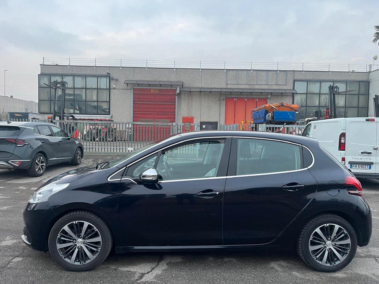 Peugeot 208 BlueHDi 75 5 porte Allure
