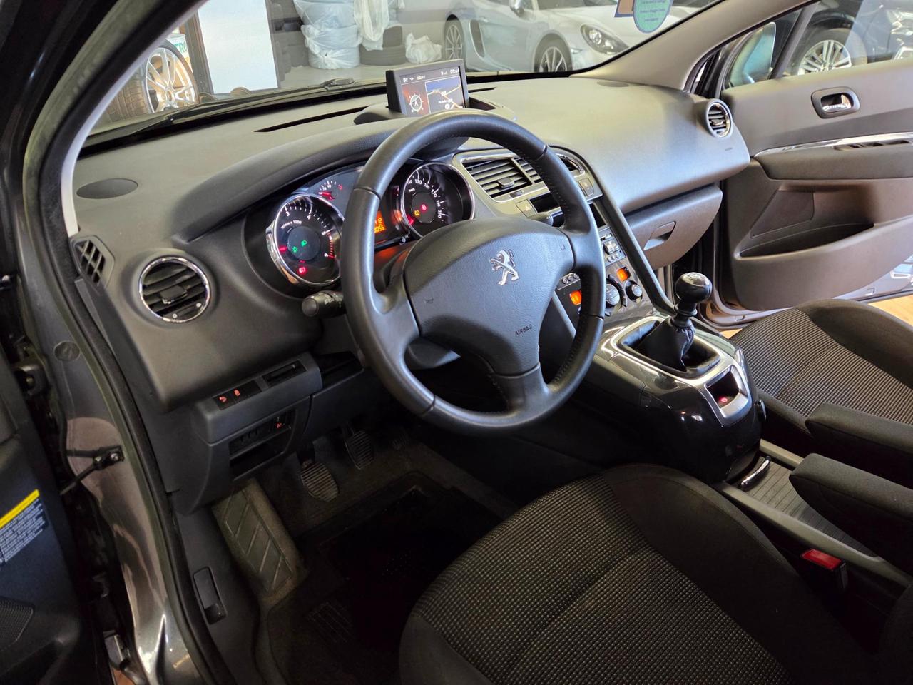 Peugeot 5008 5008 1.6 hdi 8v Business 115cv