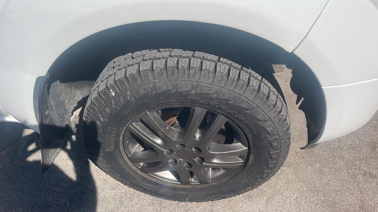 Nissan Navara 2.5 dCi 4 porte Double Cab XE