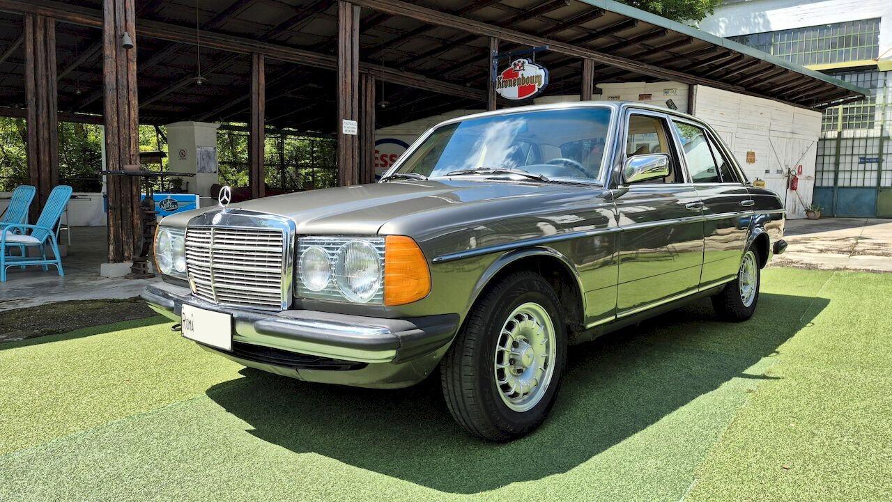 Mercedes-Benz 240 D Berlina W123 - 1980