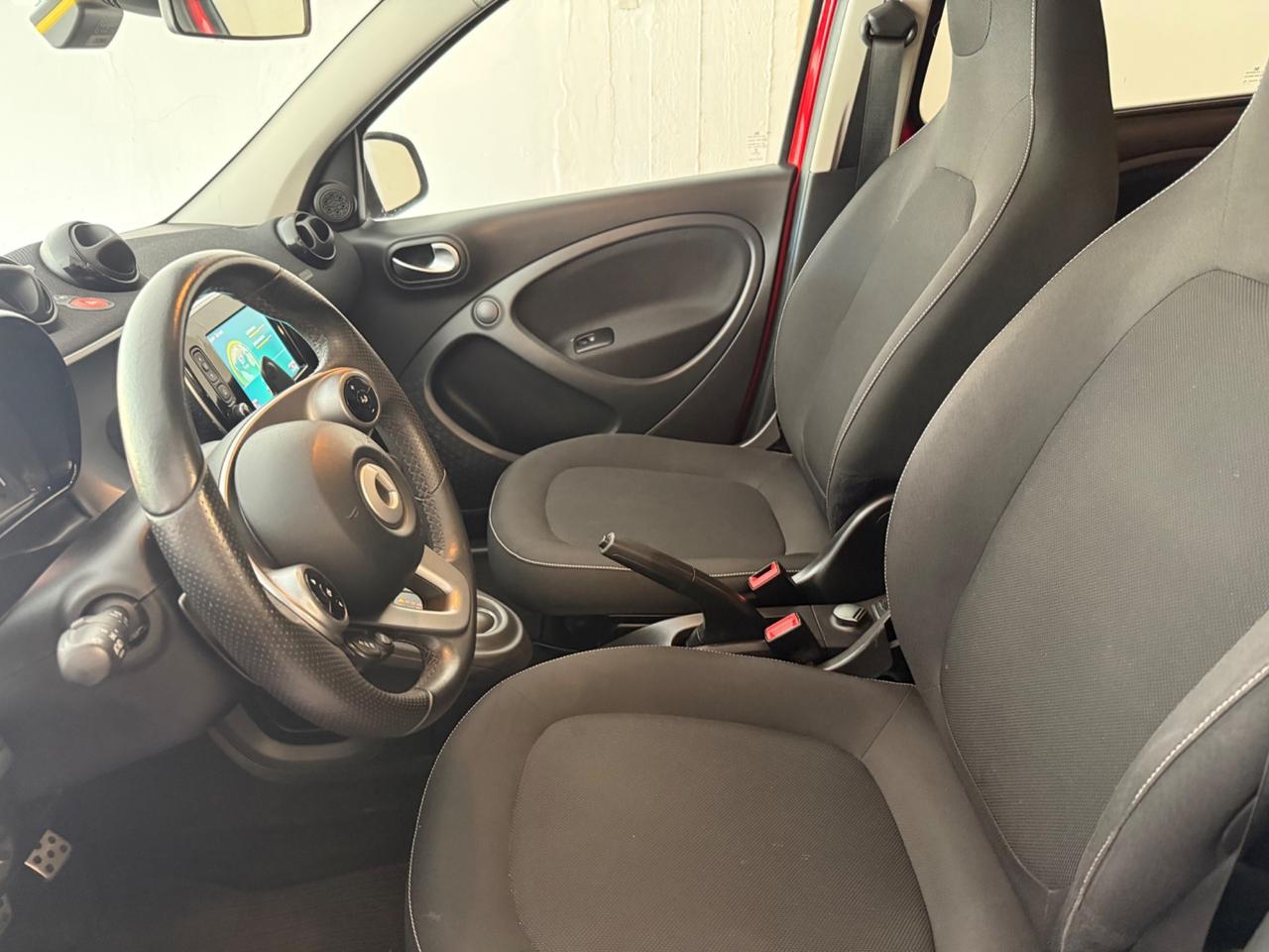 Smart ForFour 90 0.9 Turbo twinamic Nightview red