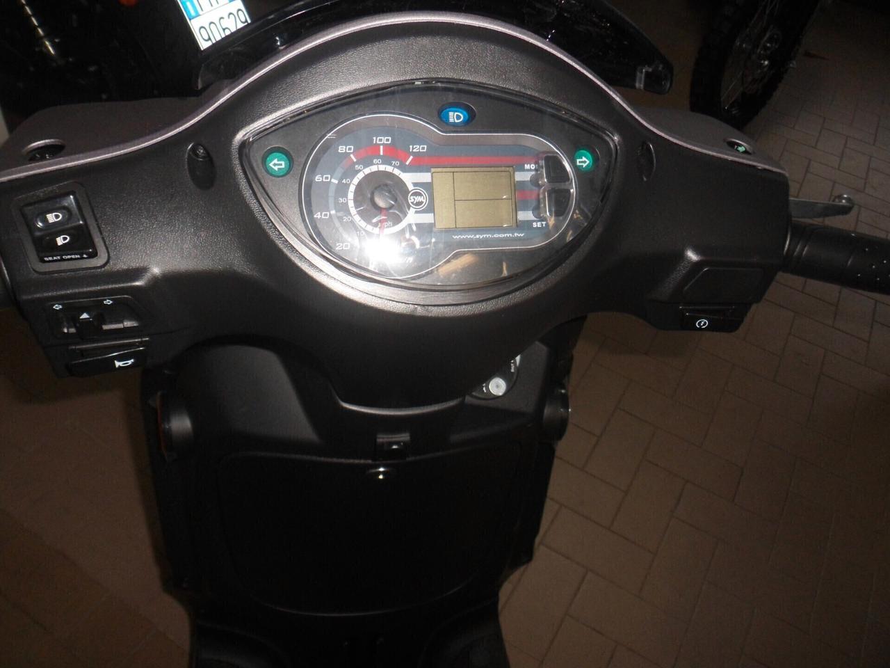 SYM SYMPHONY 125 SR NUOVO EURO 5 PLUS