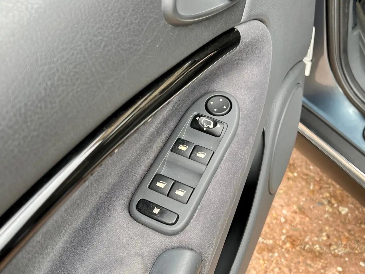 Citroen C5 Berlina 2.2 BiTurbo 16v 173cv Hydractive Exclusive