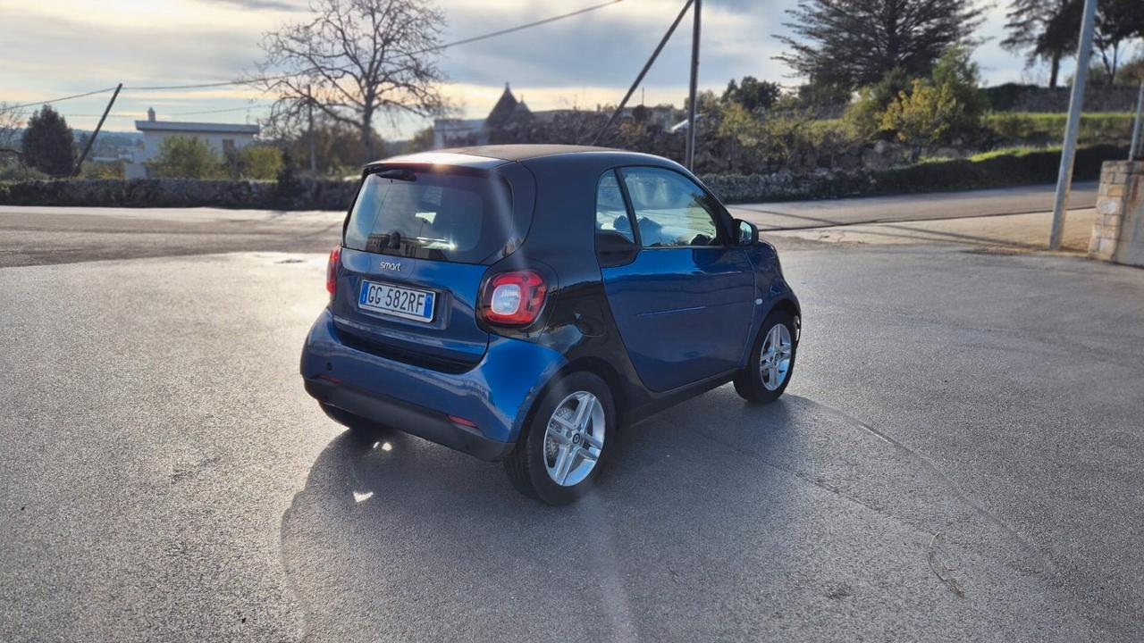 SMART FOR TWO EQ PURE 41 KW 56 CV