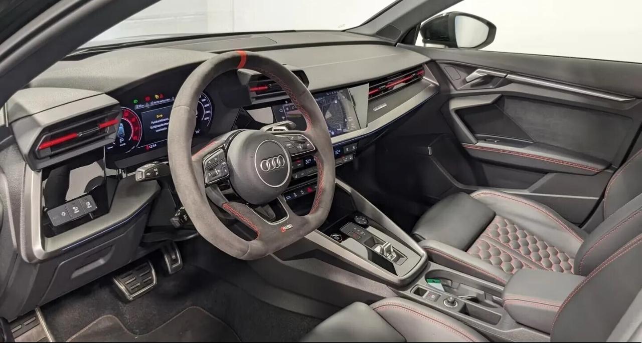 Audi RS3 Sportback 2.5 TFSI qu MTRX/TWTTO/SEDILI MASSAGIANTI/RETRO-CAMERA/NAVI