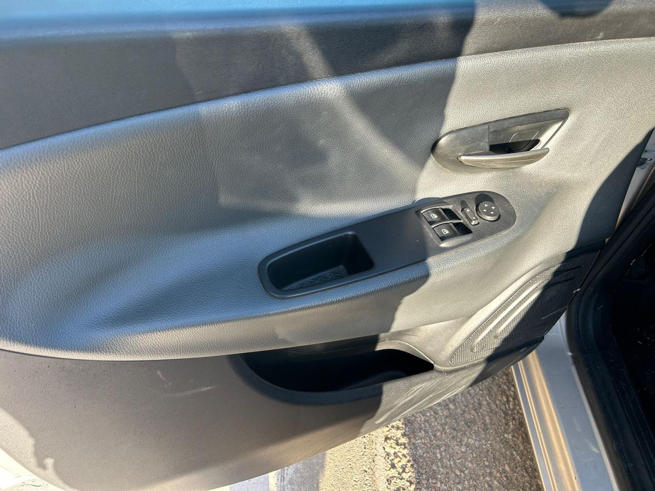 Lancia Ypsilon 1.2 69 CV 5 porte Gold