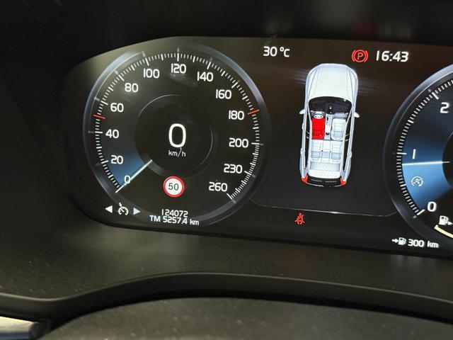 VOLVO XC60 B5 AWD Geartronic Momentum PROMO