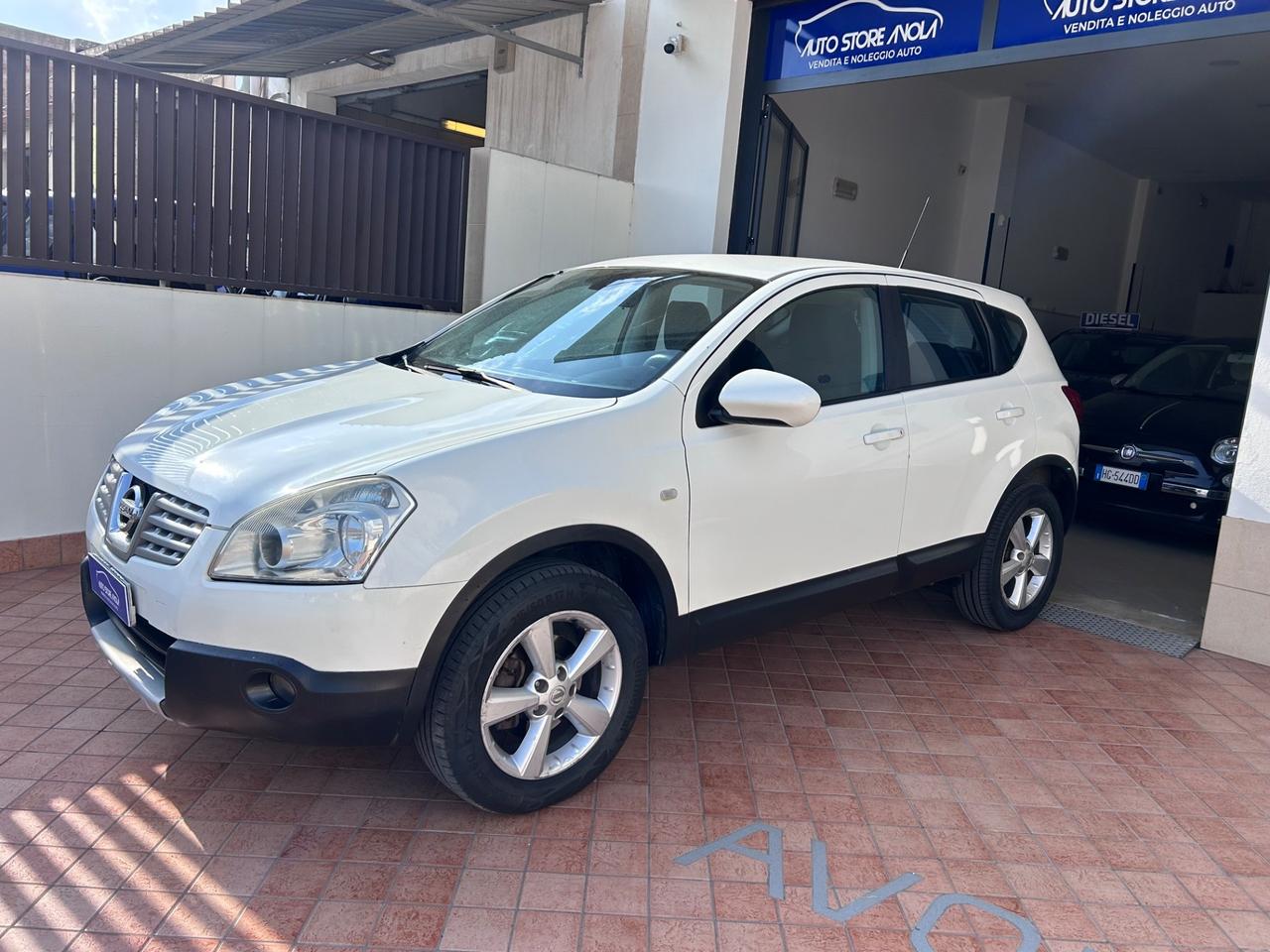 Nissan Qashqai 2.0 dCi DPF 4WD Tekna